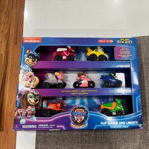 Paw Patrol - Pup Squad and Liberty Vehicle Gift Pack 7pc